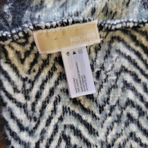 Michael Kors Infinity Scarf Logo Grey Black White Scarves - Picture 5 of 6